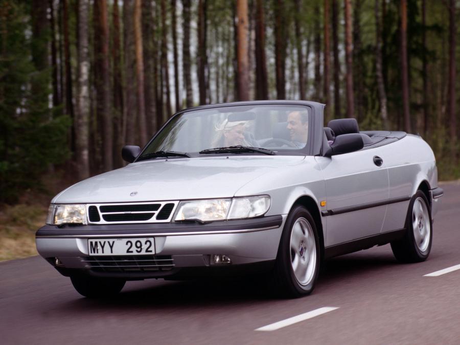  Saab 900 SE Turbo Convertible 1993 года  (фото 2 из 46)